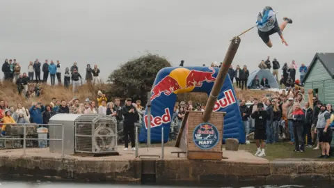 Read more about the article Plymouth students asked to take part in Red Bull mast challenge