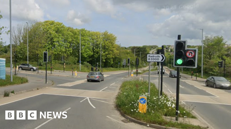 Read more about the article Men kick driver’s car in road rage incident near Cornwall school