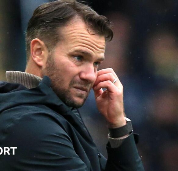 Tom Cleverley: Plymouth Argyle boss frustrated by AFC Wimbledon loss