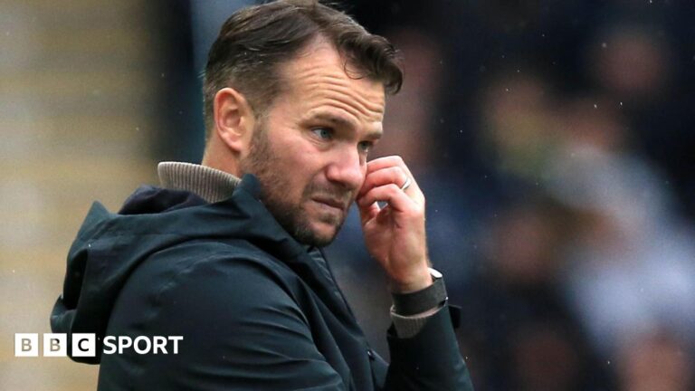 Read more about the article Tom Cleverley: Plymouth Argyle boss frustrated by AFC Wimbledon loss