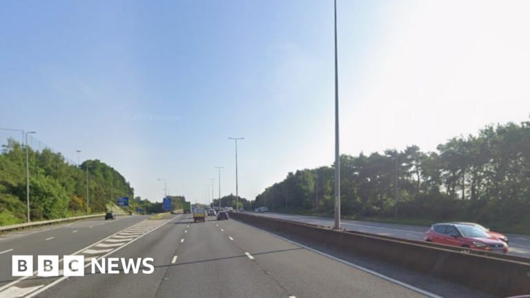 Read more about the article Section of M5 closed after accident and fire