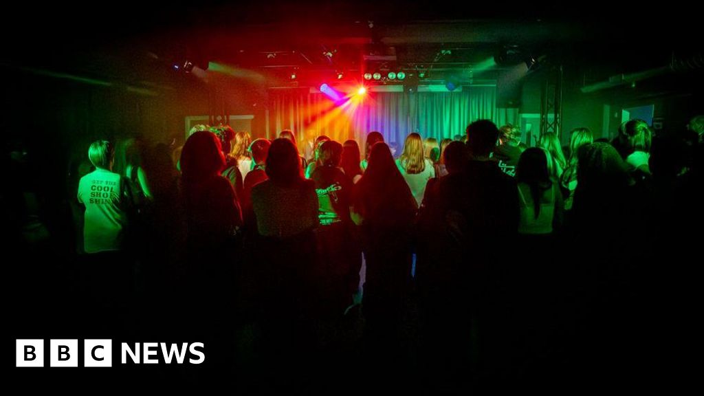 You are currently viewing Cornwall youth space ‘lets imaginations run wild’