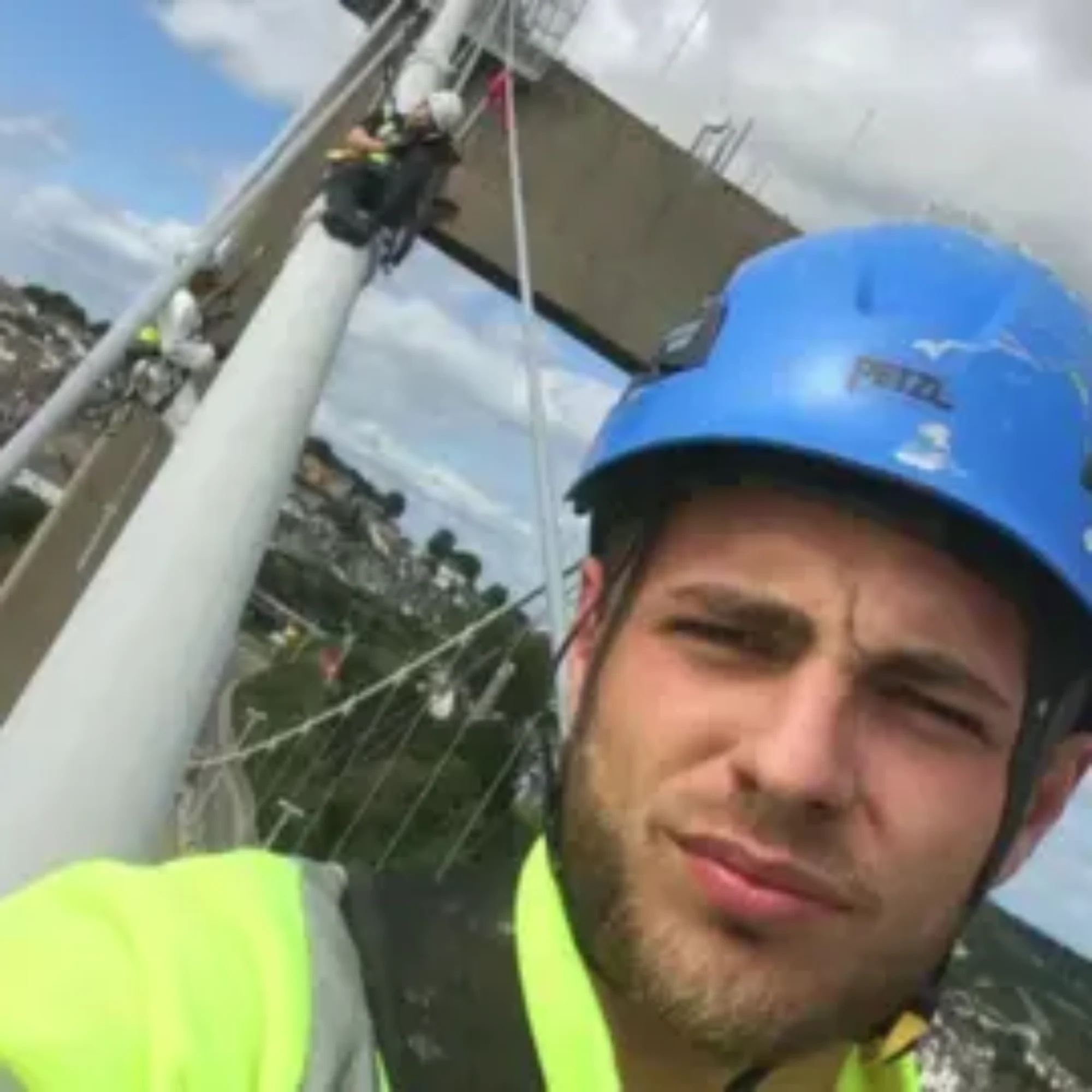 ‘Daredevil decorators’ protecting Tamar Bridge from corrosion