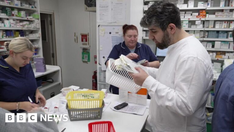 Read more about the article Pharmacies in Devon ‘buckling under pressure’ amid closures