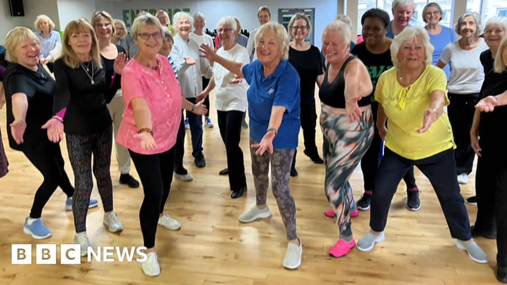 You are currently viewing Fitness instructor marks 50 years at Bath leisure centre