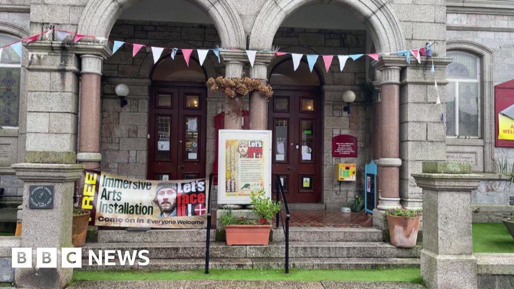 You are currently viewing Exhibition displays Devon and Cornwall homelessness experiences