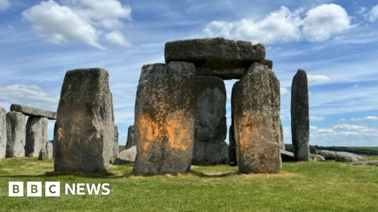 Read more about the article 'Stonehenge damaged' and 'trees to prevent floods'