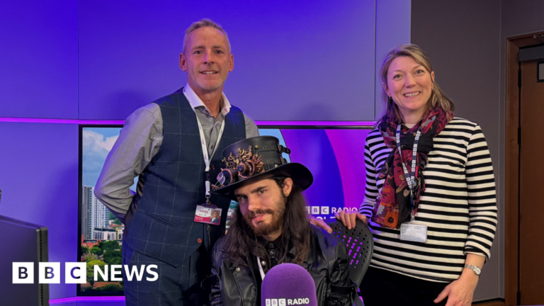 Read more about the article SAMEE disability charity helps interns to self-employment