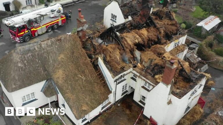 Read more about the article Work to restore fire damaged cottages in Devon set to start
