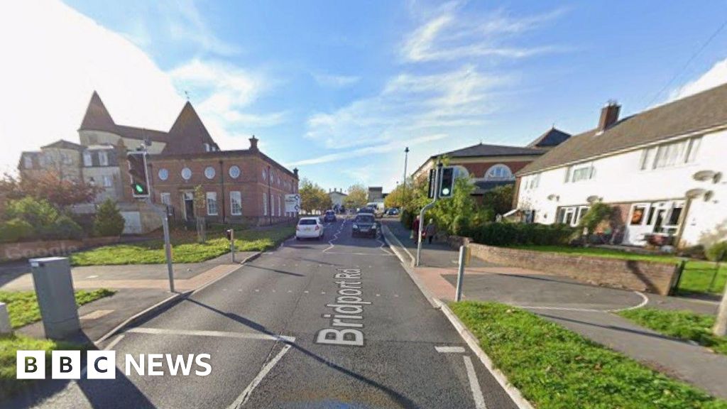 You are currently viewing Driver sought after girl, 12, injured in Dorchester hit-and-run