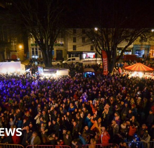 Nominations to switch on Falmouth Christmas lights open