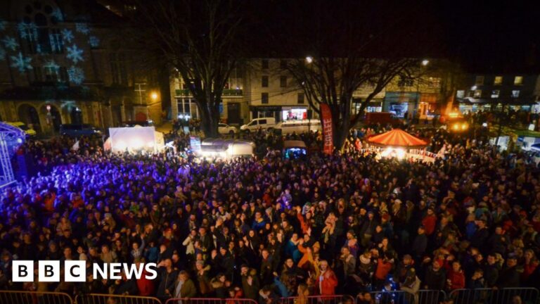 Read more about the article Nominations to switch on Falmouth Christmas lights open