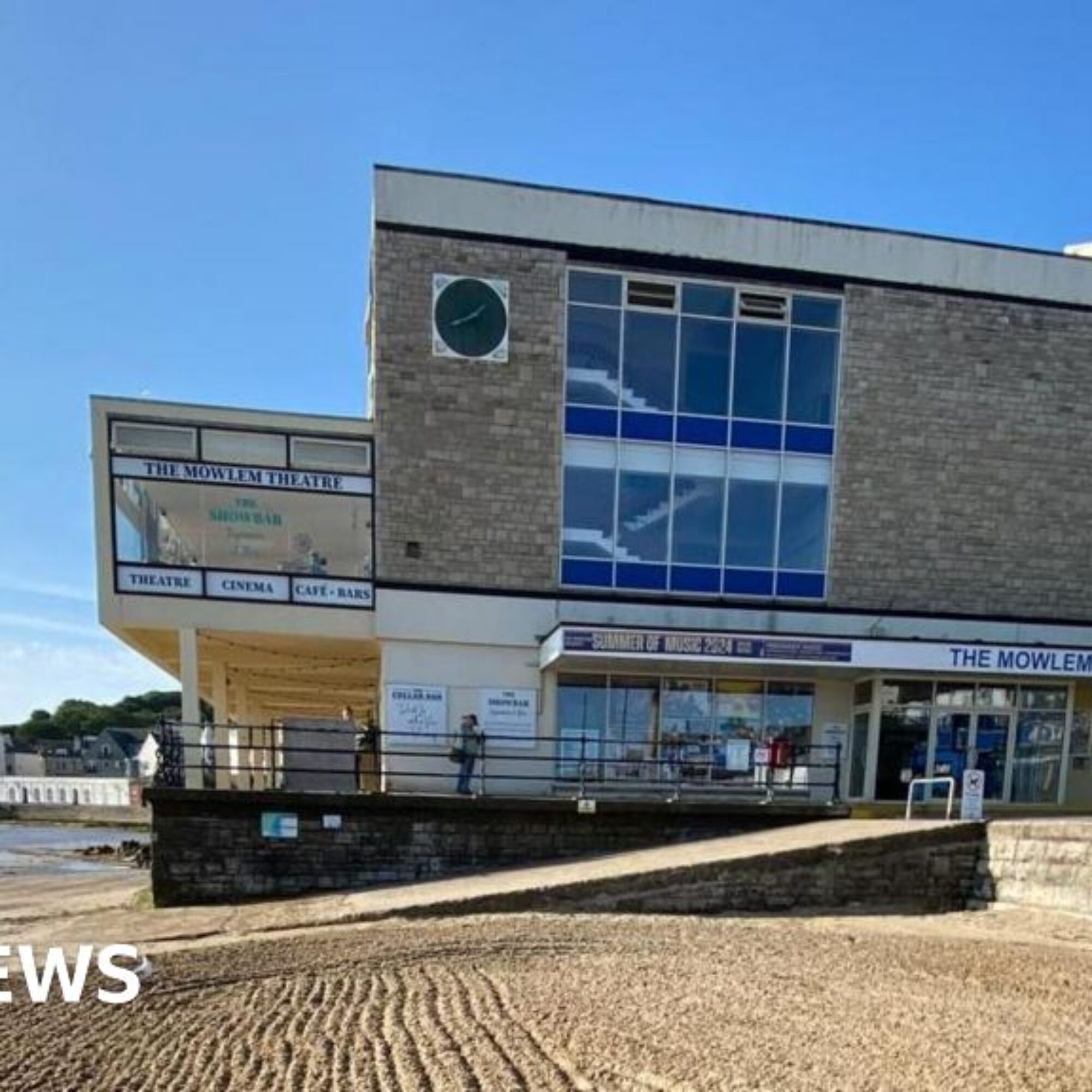 Swanage’s Mowlem Theatre reaches £10k goal to fix leaking roof
