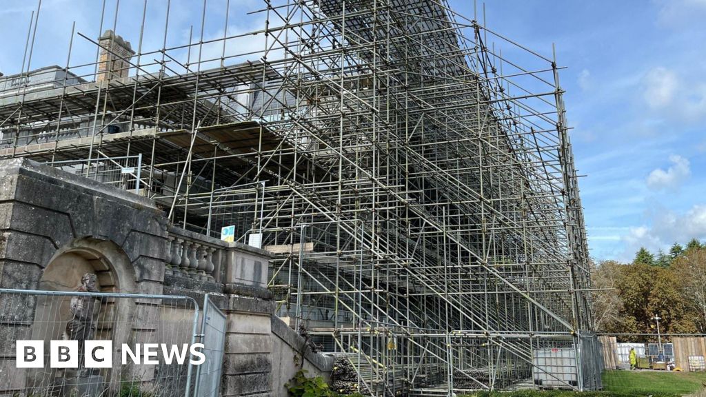 You are currently viewing Oldway Mansion break-ins costing thousands, says council