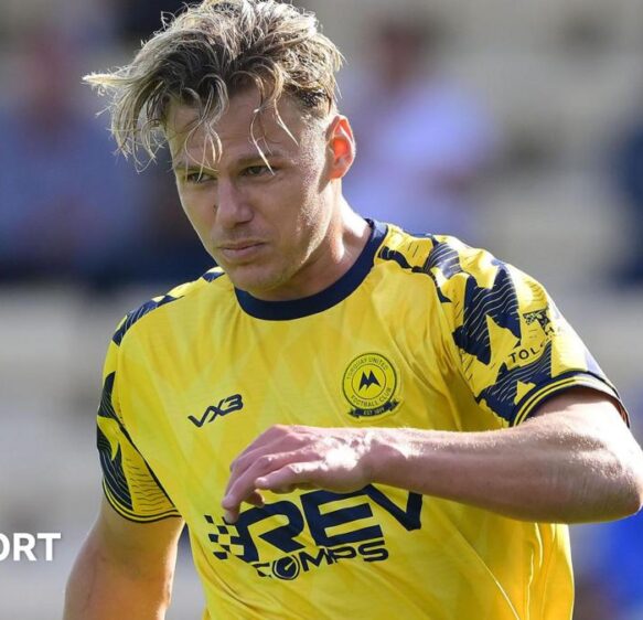 Cody Cooke: Torquay United striker ruled out for at least six weeks