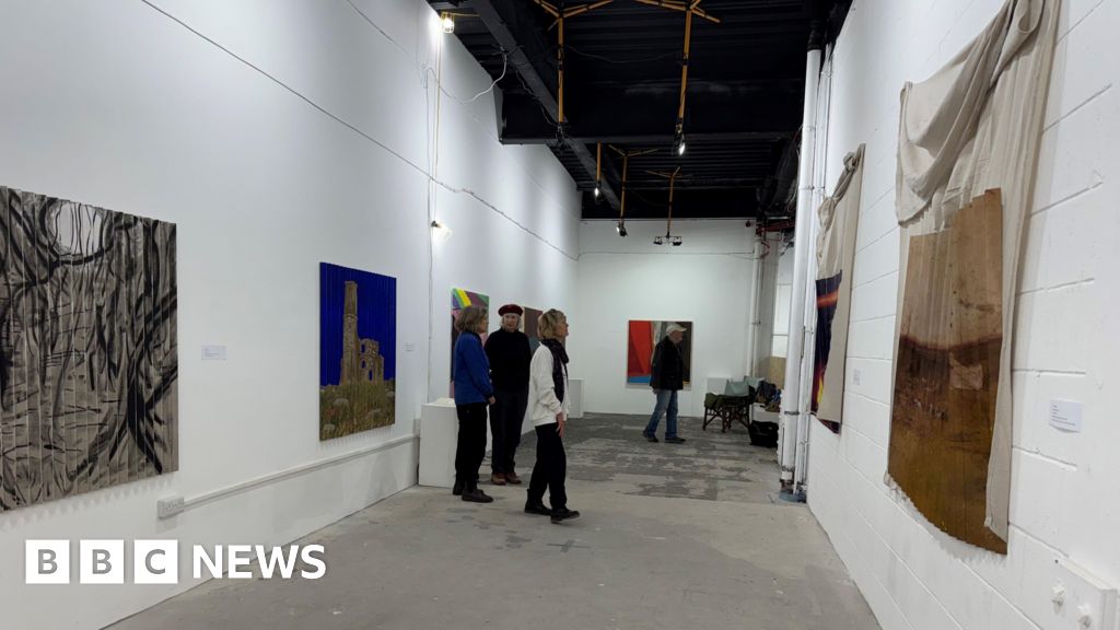 You are currently viewing Retailers at Penzance’s Wharfside say business is ‘on the up’