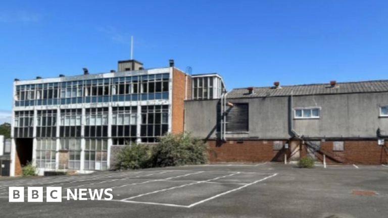 Read more about the article Torquay factory building faces demolition after years of decay