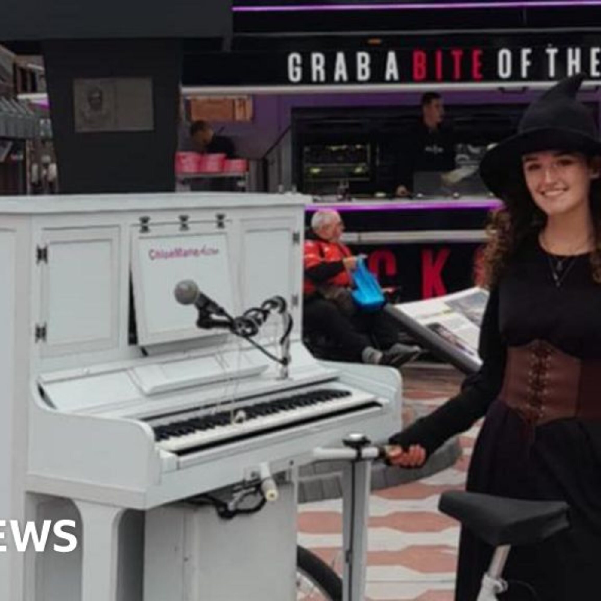 Piano bike musician cancels tour dates after Tamworth van theft