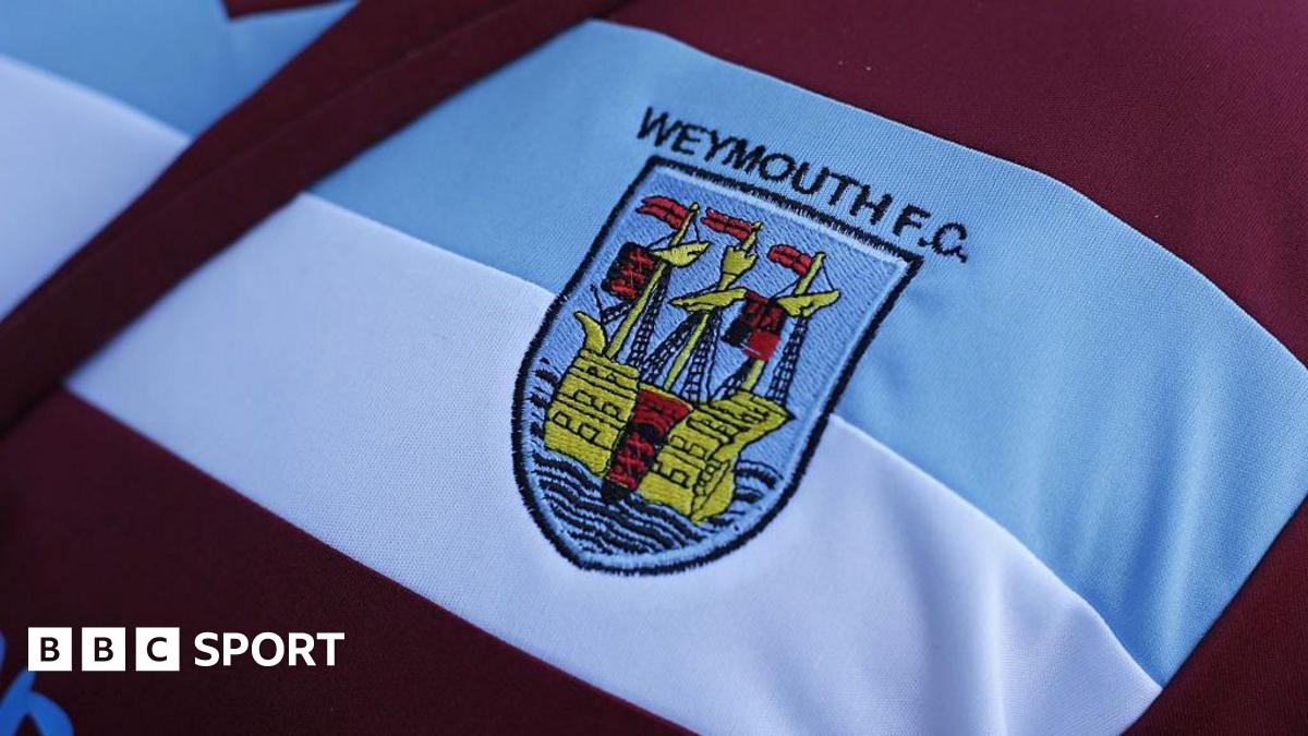 You are currently viewing Weymouth FC: Club commentator sacked after criticising board on air