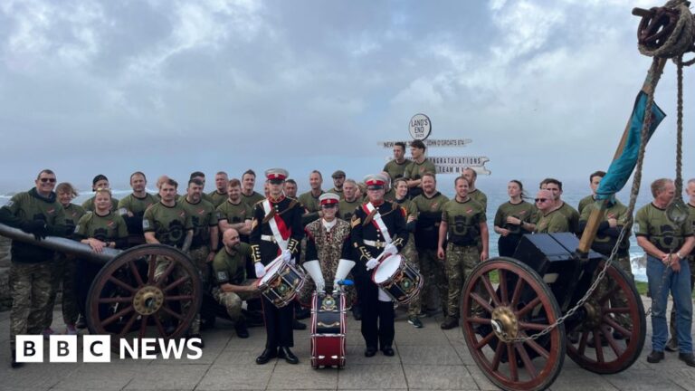 Read more about the article Charity team traverses Britain pulling field gun