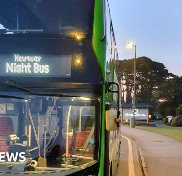 Night bus praised for improving Newquay safety