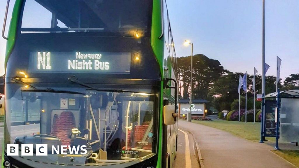 You are currently viewing Night bus praised for improving Newquay safety