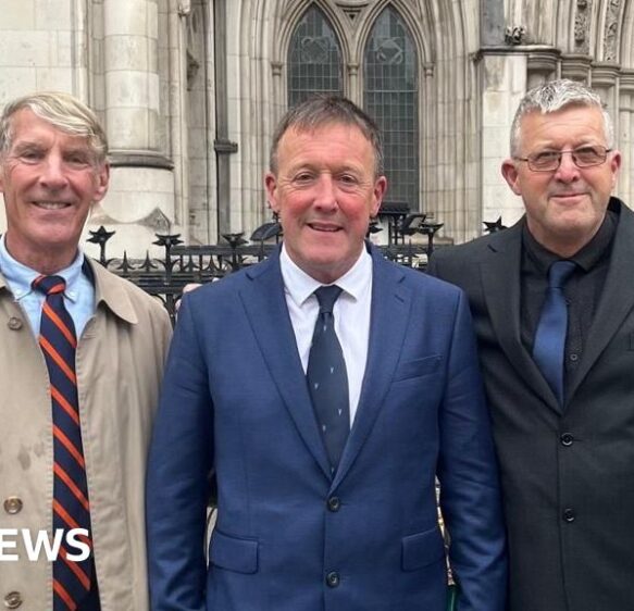 Police drop investigation into Reform councillors in Devon