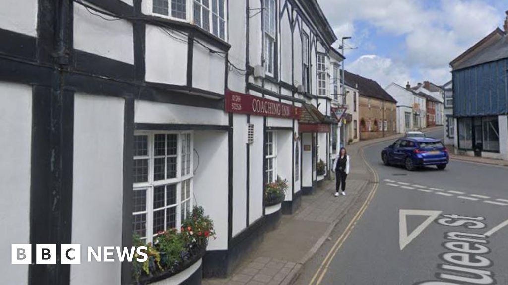 You are currently viewing Man appears in court over South Molton pub assault