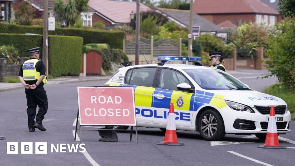 You are currently viewing Pedestrian dies after motorbike collision