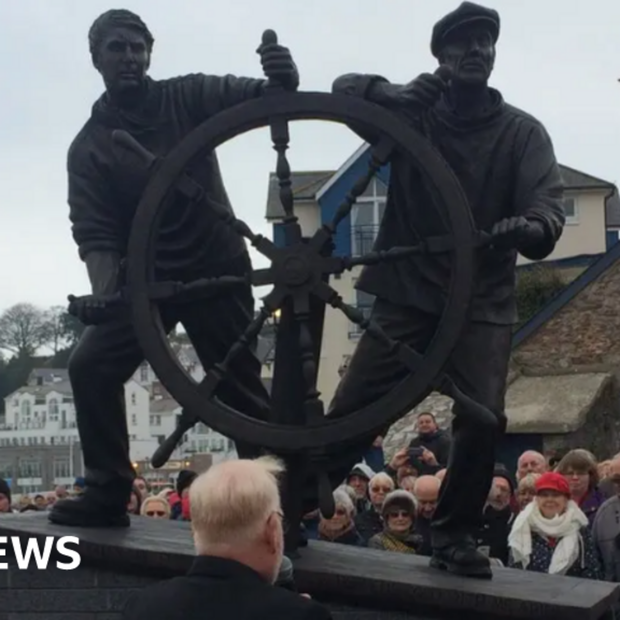 Human skull found in bag at statue prompts police probe