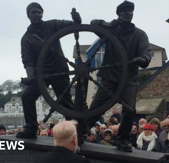 Human skull found in bag at statue prompts police probe