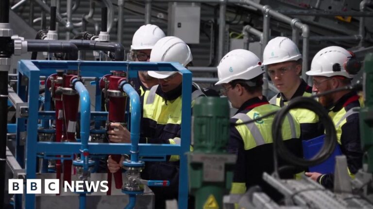 Read more about the article Cornish mining firm makes lithium hydroxide breakthrough