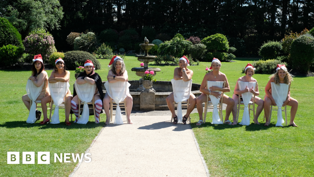 You are currently viewing Blind Weston women launch naked calendar to tackle stigma