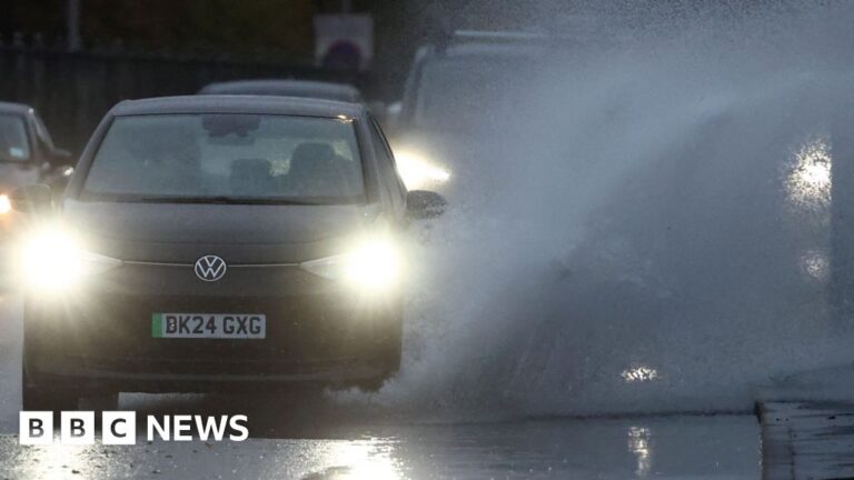 Read more about the article ‘Storm warnings’ and ‘boy’s remarkable surgery’