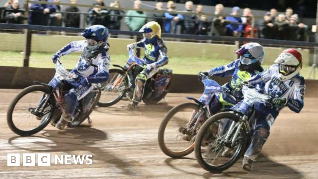 You are currently viewing Weather forces Poole Pirates speedway final postponement