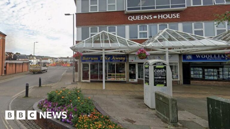 Read more about the article Man seriously injured after group assault in Barnstaple