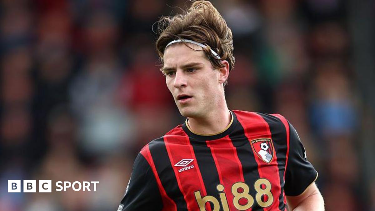 You are currently viewing Alex Scott: Bournemouth midfielder targets senior England call-up