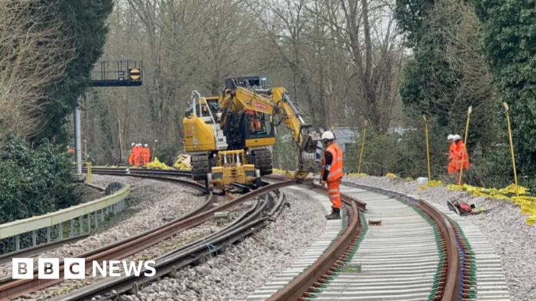Read more about the article Nine-day railway closure affecting Surrey passengers begins