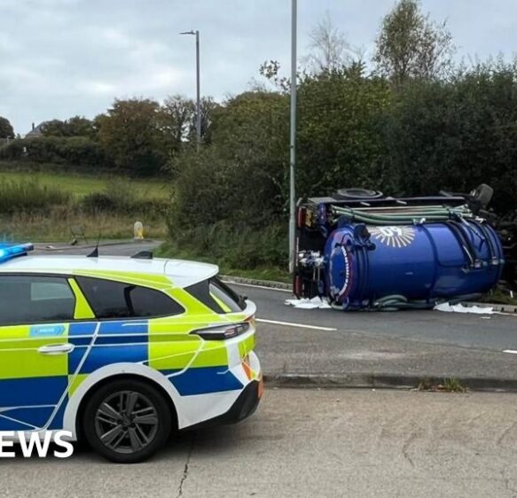 Three-vehicle crash on A30 Devoran roundabout