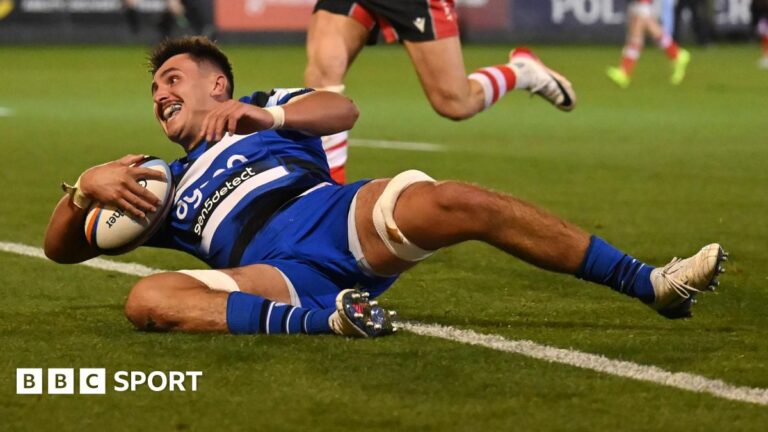 Read more about the article Bath lock Ewan Richards praised for progress by Johann van Graan