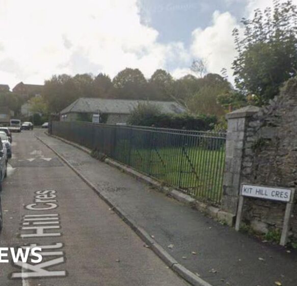 Arrest after knifepoint street robbery in Plymouth