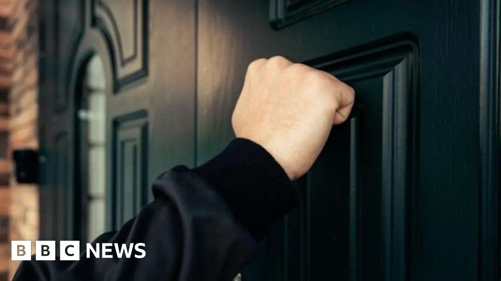 You are currently viewing Crackdown on rogue traders and doorstep criminals in Cornwall