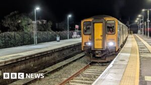 Read more about the article Second platform at Newquay station reopens after nearly 40 years