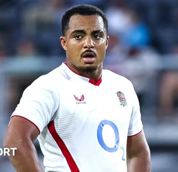 England v Argentina: Max Ojomoh in for Fraser Dingwall for hosts