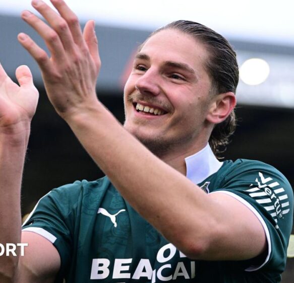 Lorent Tolaj: Plymouth Argyle striker targets 20-goal season