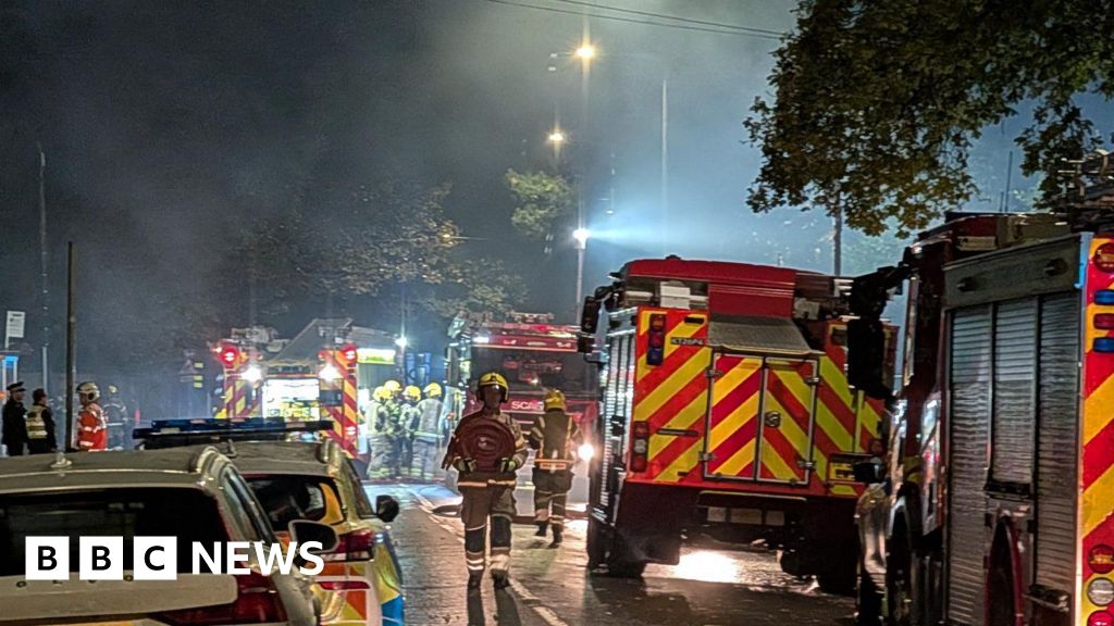 You are currently viewing Fire tears through derelict bungalow near Christchurch Hospital
