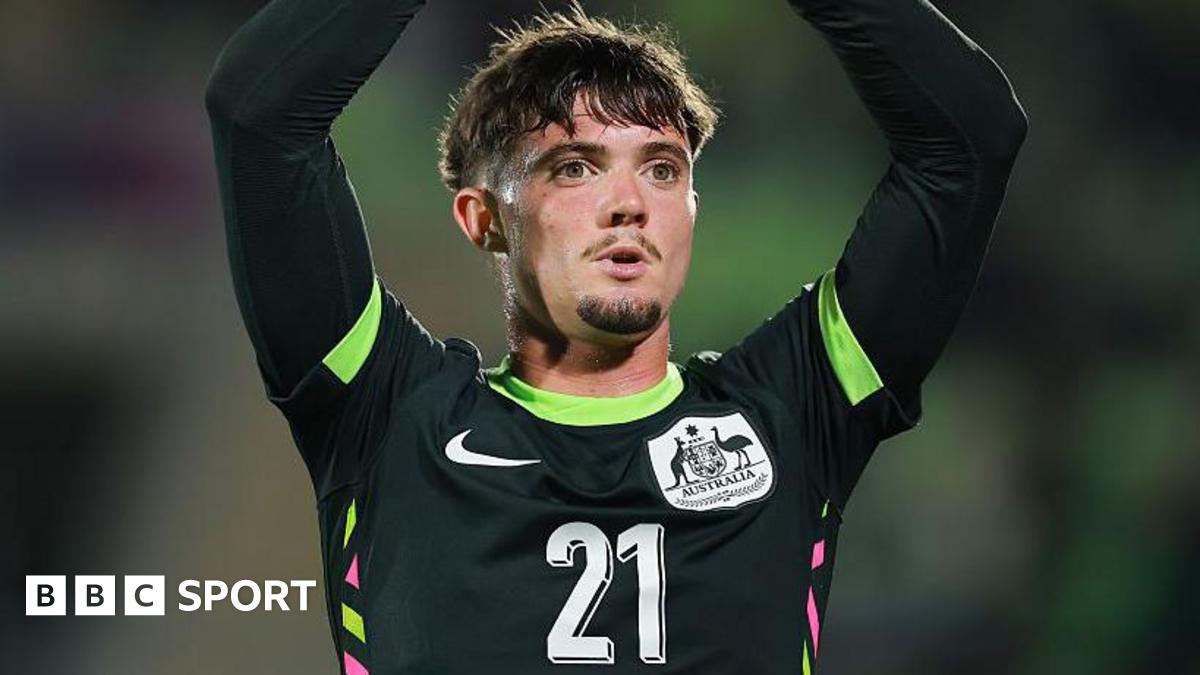 You are currently viewing James Overy: Australia call up Man Utd’s 18-year-old full-back