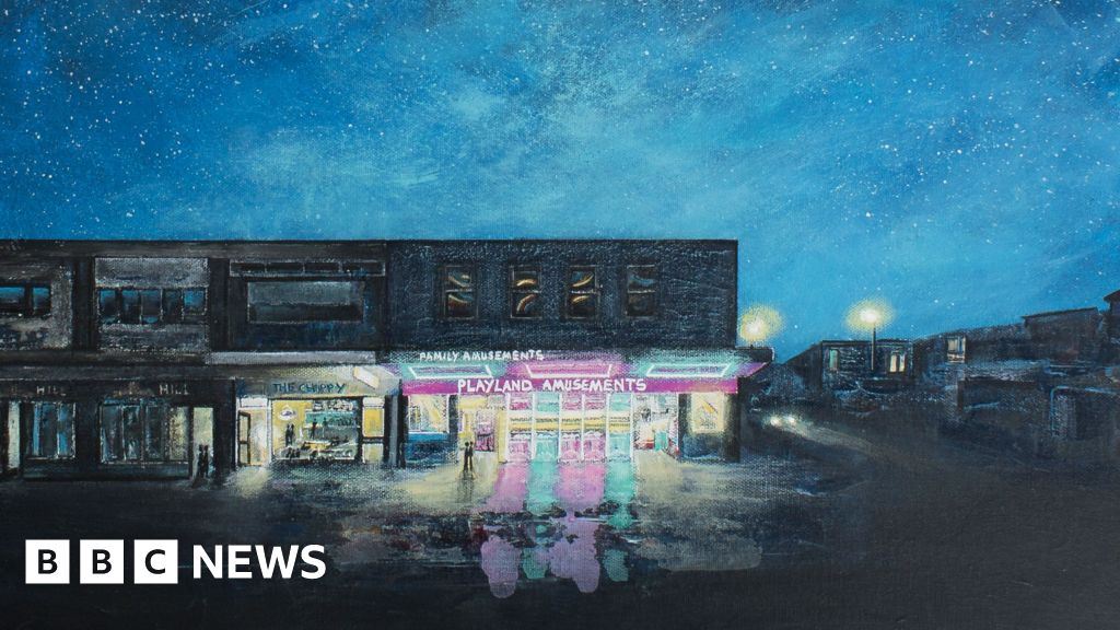You are currently viewing Newquay artist wins award with painting of amusement arcade