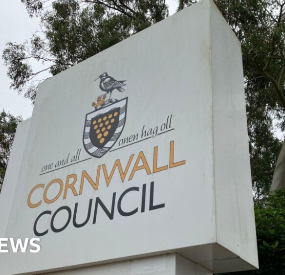 Cornwall pilot aims to help young people who feel isolated