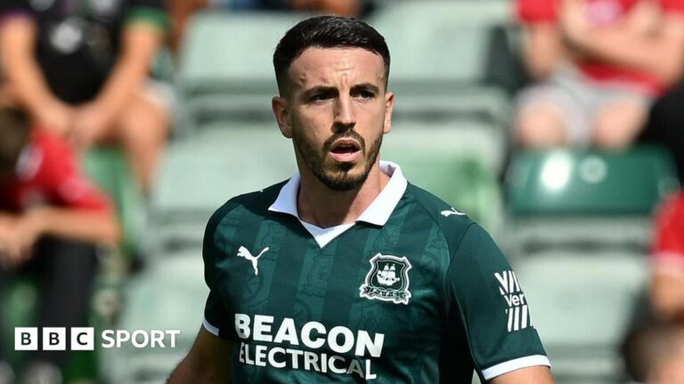 Read more about the article Julio Pleguezuelo: Plymouth Argyle defender set for injury return